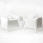 Set de 4 Sillones Skarpo + Mesa/Banco doble función Sunset Blanco