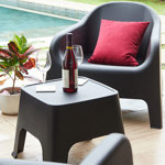 Juego de 4 Sillones Modelo Skarpo Negro Ecologico con mesa auxiliar Sunset