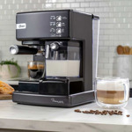 Cafetera Espresso Oster Em6603b 15 Bares (negra) Negro